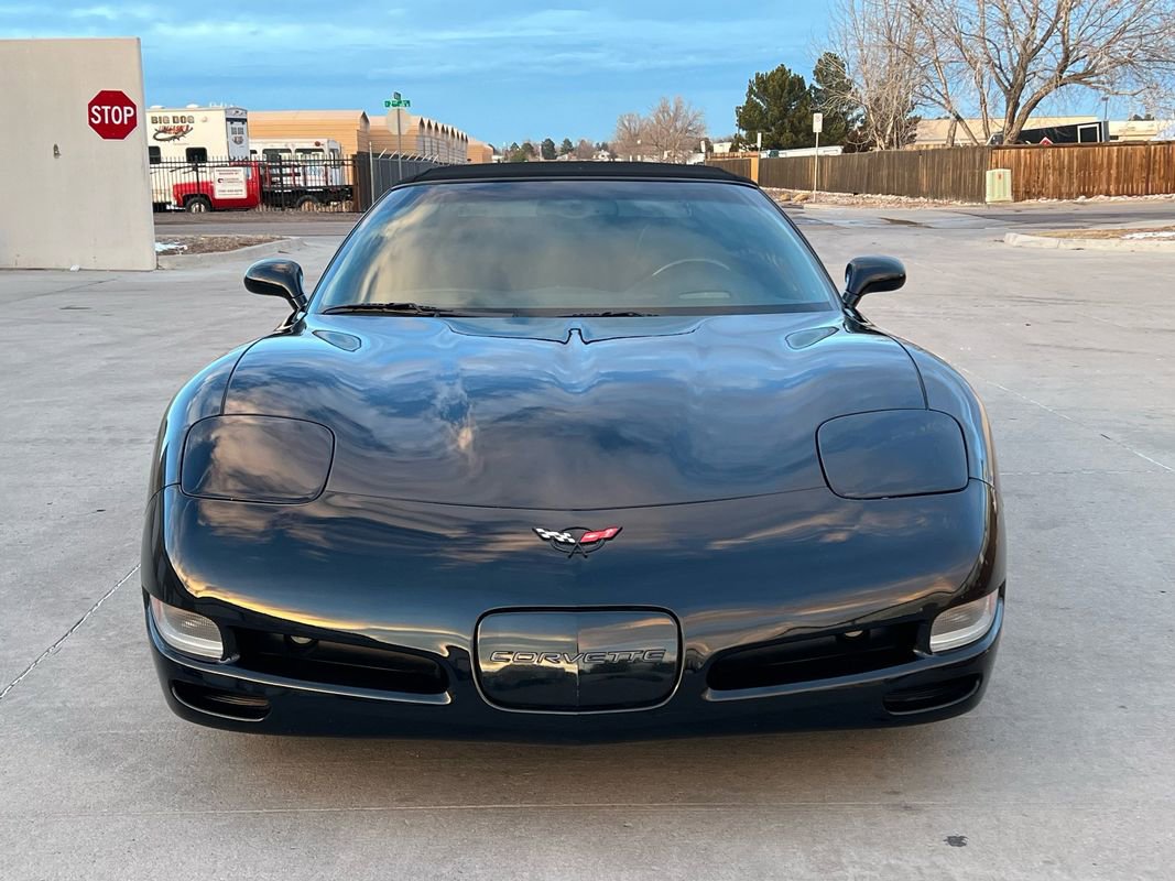Used 2004 Chevrolet Corvette Convertible w/ Preferred Equipment Group image 8