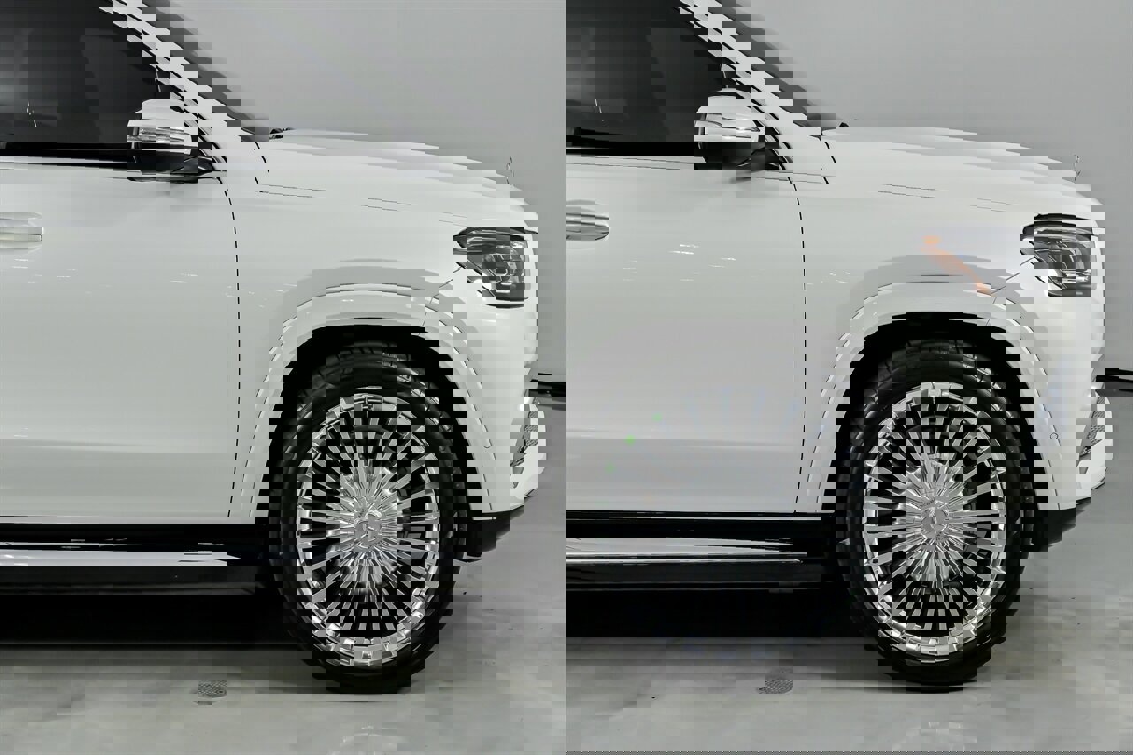 Used 2023 Mercedes-Benz Maybach GLS 600 4MATIC image 15