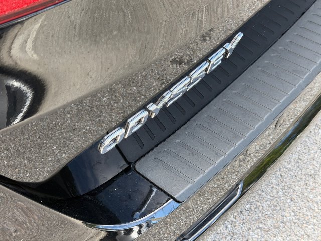 Used 2025 Honda Odyssey Touring image 16