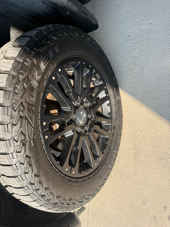Used 2018 Nissan Titan Platinum Reserve image 10