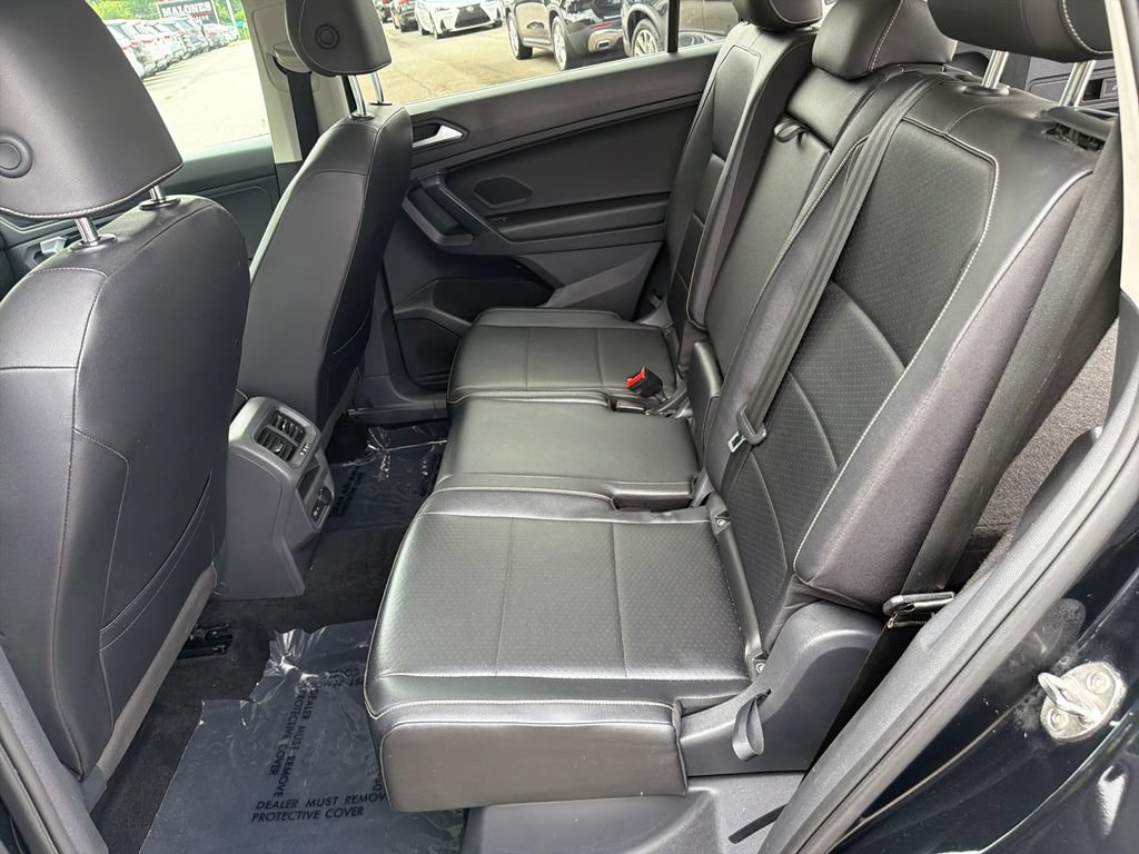 Used 2021 Volkswagen Tiguan SE FWD image 20