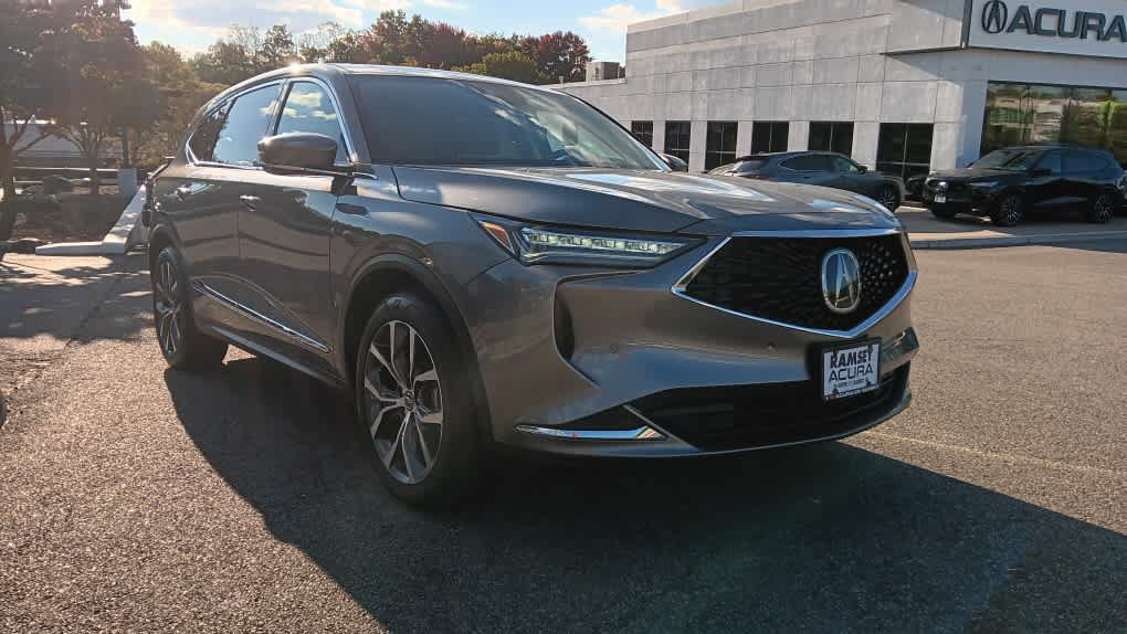 Used 2023 Acura MDX w/ Technology Package AWD/4WD image 8
