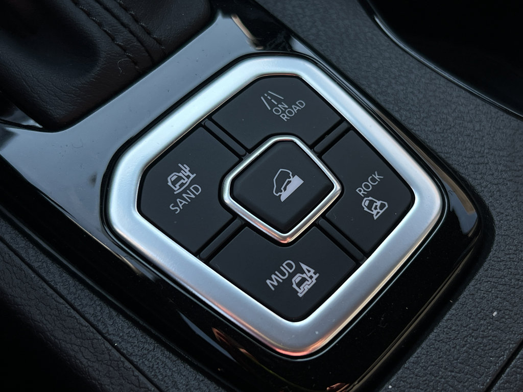 New 2026 Nissan Frontier SV w/ All-Weather Content Package image 29
