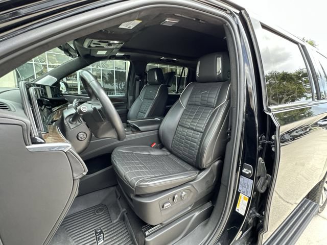 Certified 2024 Cadillac Escalade ESV Premium Luxury Platinum AWD/4WD image 19