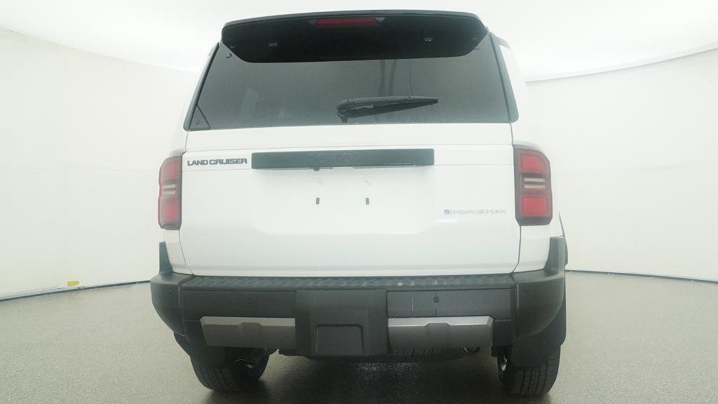 New 2027 Toyota Land Cruiser w/ Premium Package AWD/4WD image 26