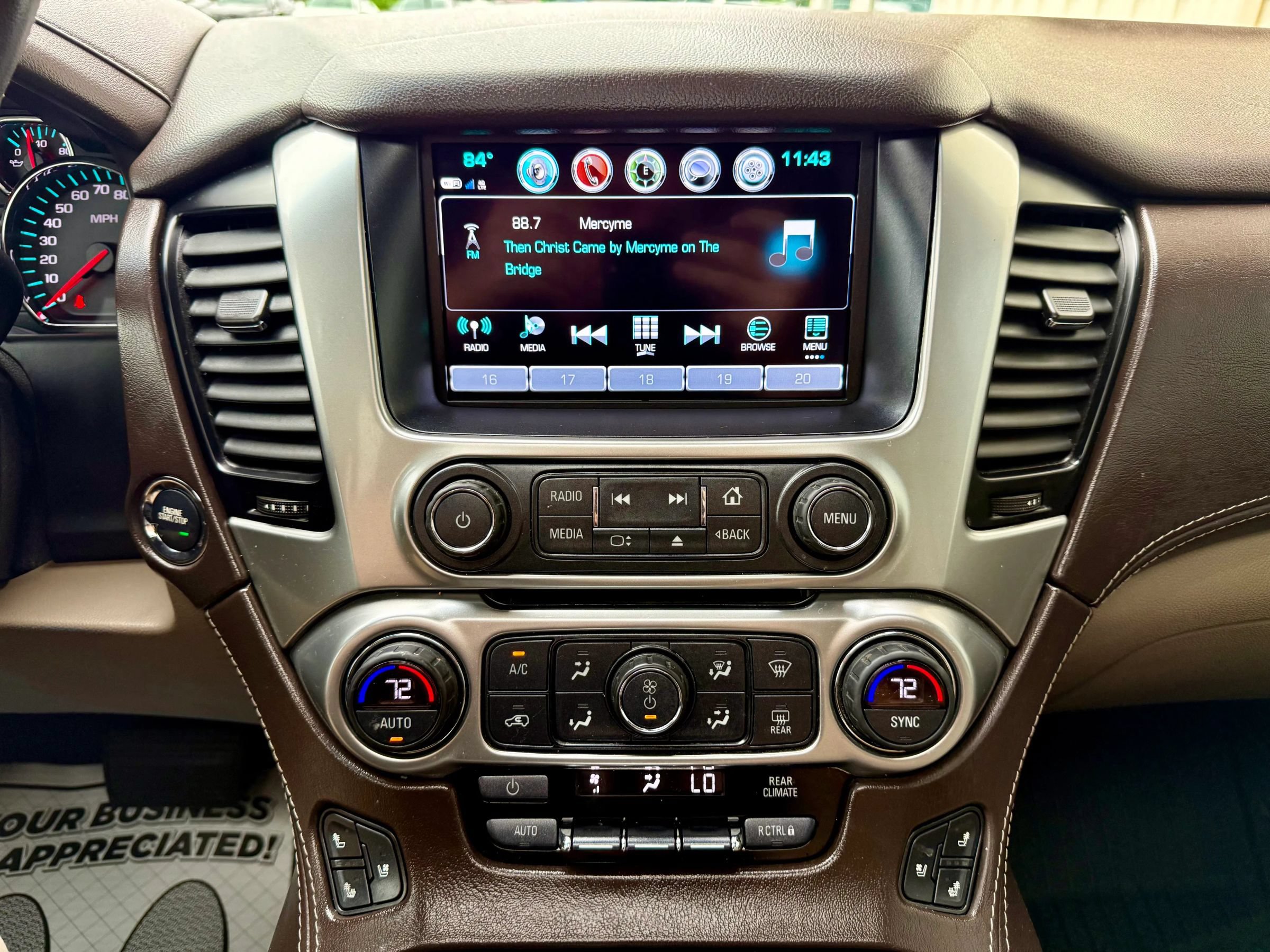 Used 2020 Chevrolet Suburban Premier AWD/4WD image 27