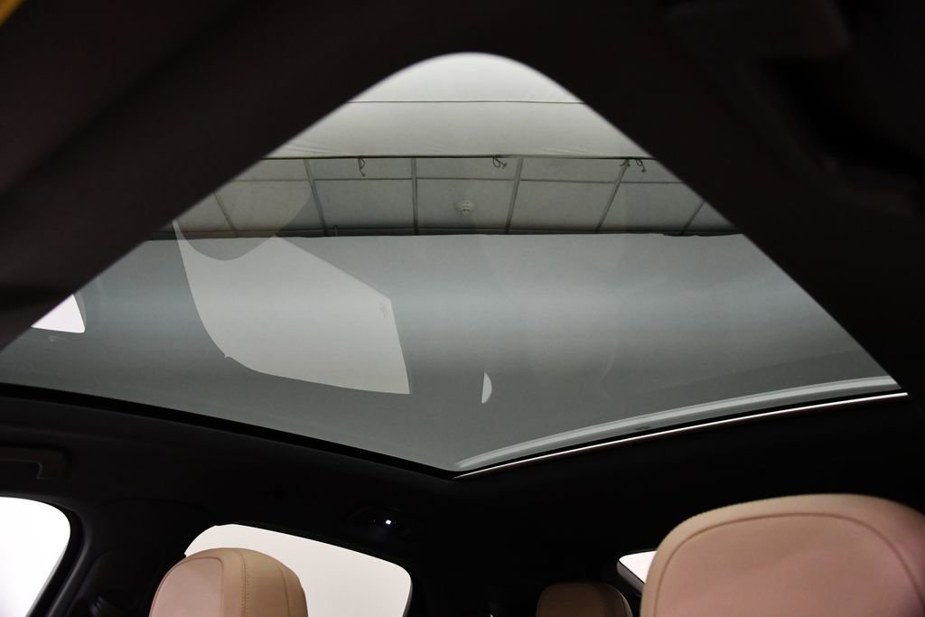 Used 2025 Porsche Cayenne S image 17