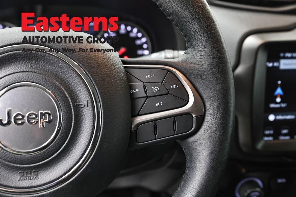Used 2022 Jeep Renegade Latitude w/ Convenience Group AWD/4WD image 16