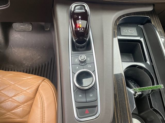 Used 2023 Cadillac Escalade Premium Luxury image 38