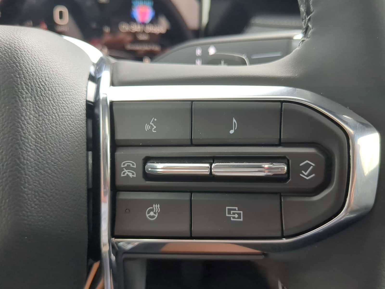 New 2025 GMC Acadia Elevation w/ Elevation Premium Package image 17