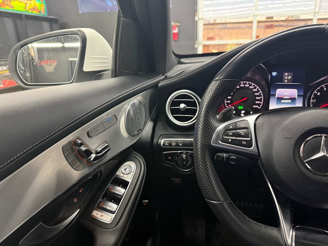 Used 2019 Mercedes-Benz GLC 63 AMG 4MATIC Coupe image 27
