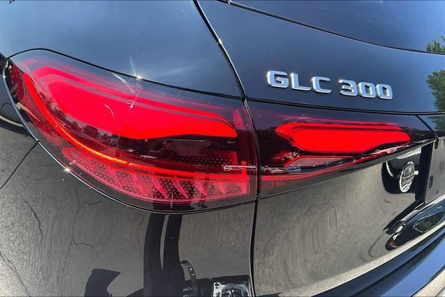 Used 2026 Mercedes-Benz GLC 300 4MATIC image 25
