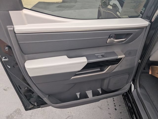 New 2026 Toyota Tundra Limited AWD/4WD image 11
