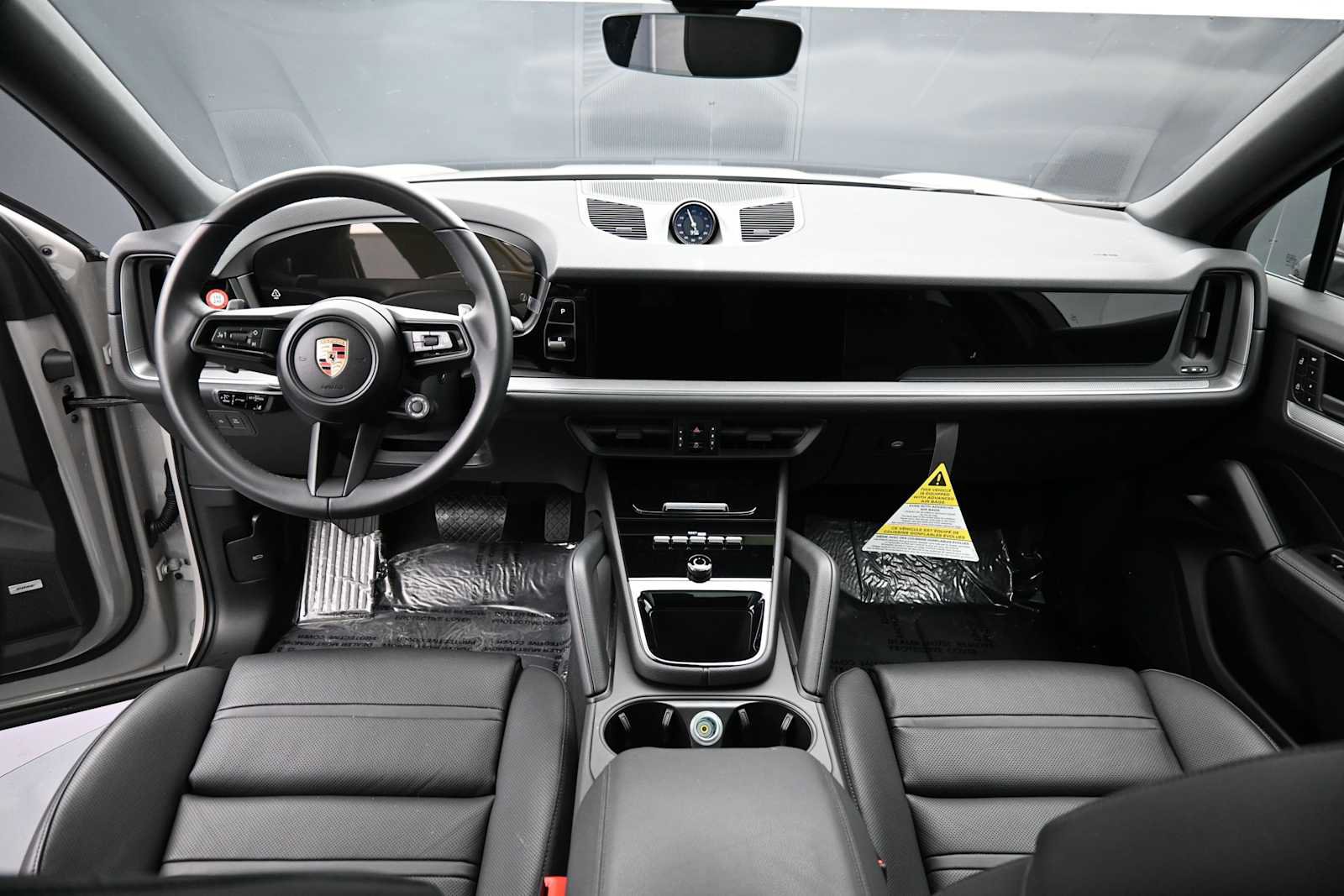 Certified 2026 Porsche Cayenne Coupe AWD/4WD image 6