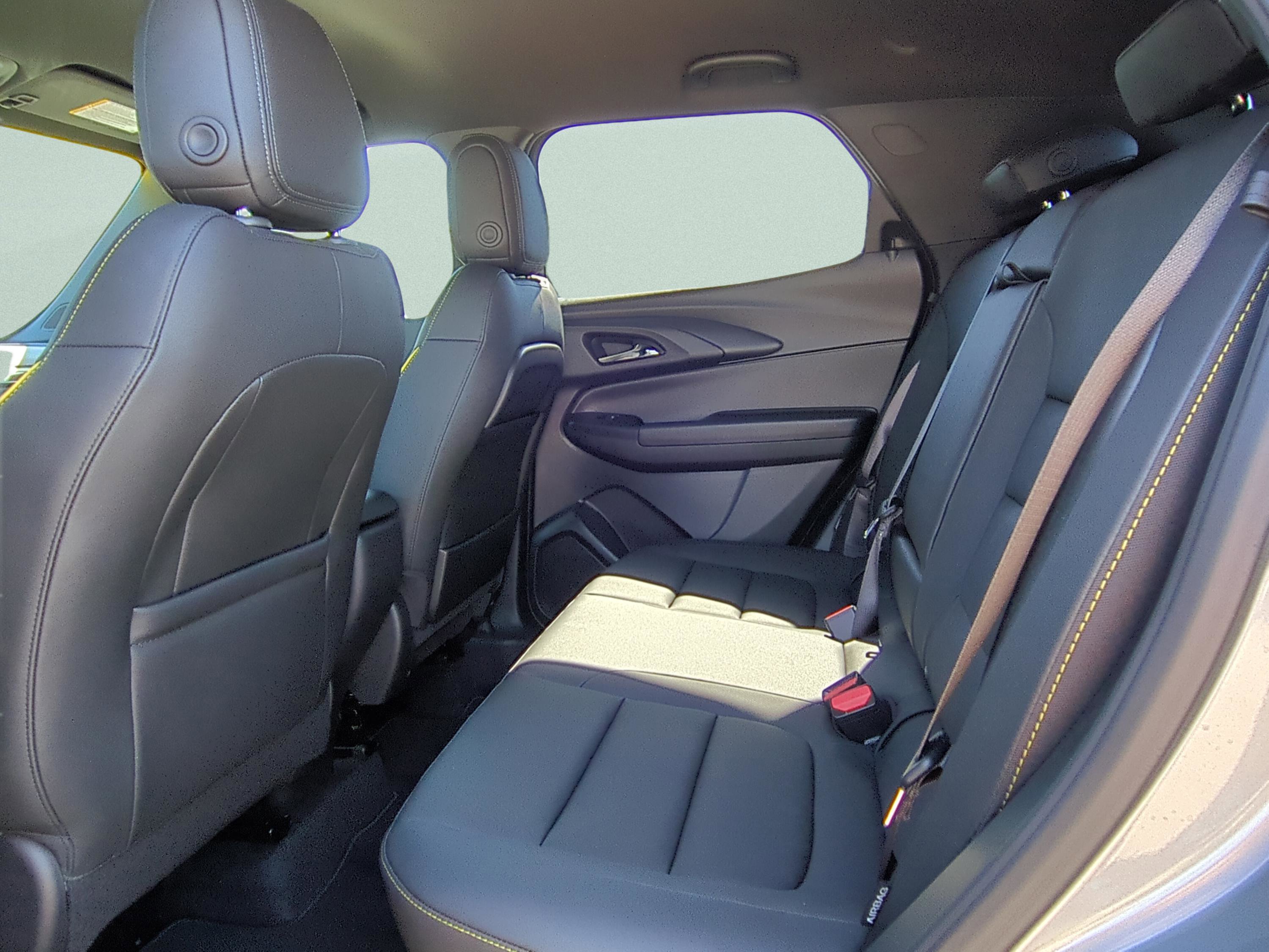 Used 2025 Chevrolet TrailBlazer ACTIV w/ Driver Confidence Package image 13