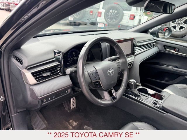 Used 2025 Toyota Camry SE FWD image 10