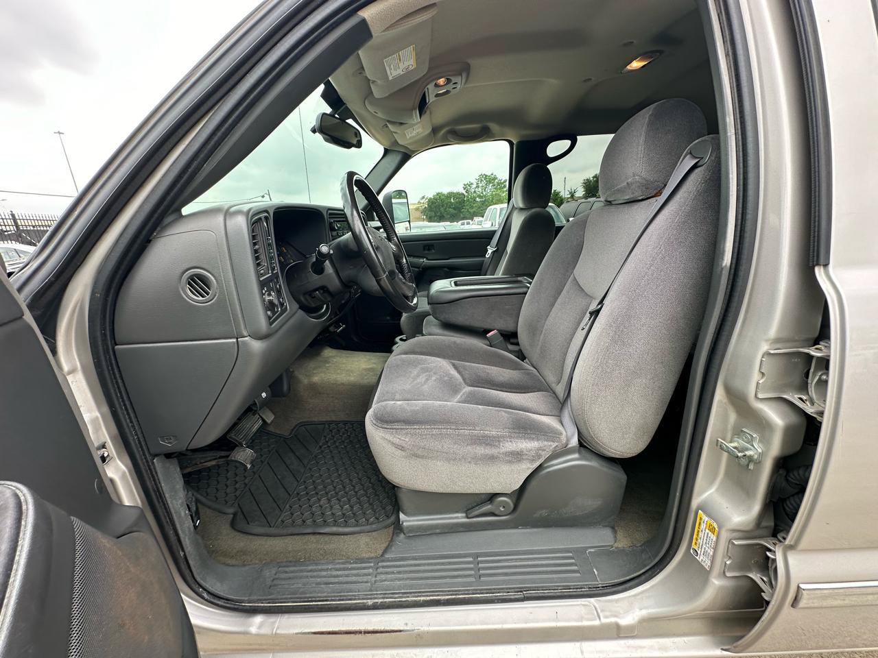 Used 2006 GMC Sierra 2500 SLE AWD/4WD image 25