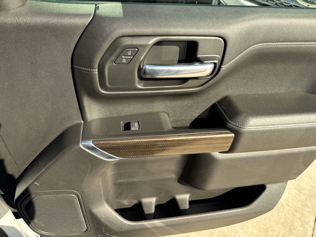 Used 2021 Chevrolet Silverado 1500 LT image 18