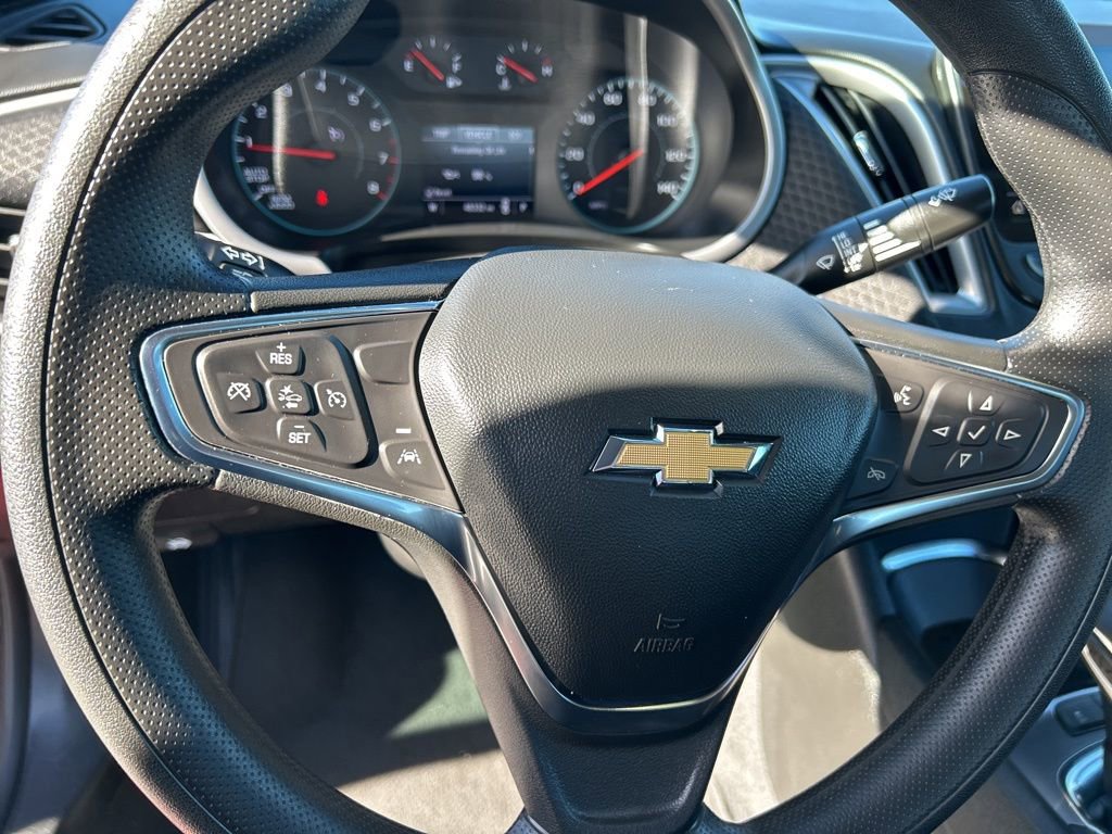Used 2025 Chevrolet Malibu LT image 18