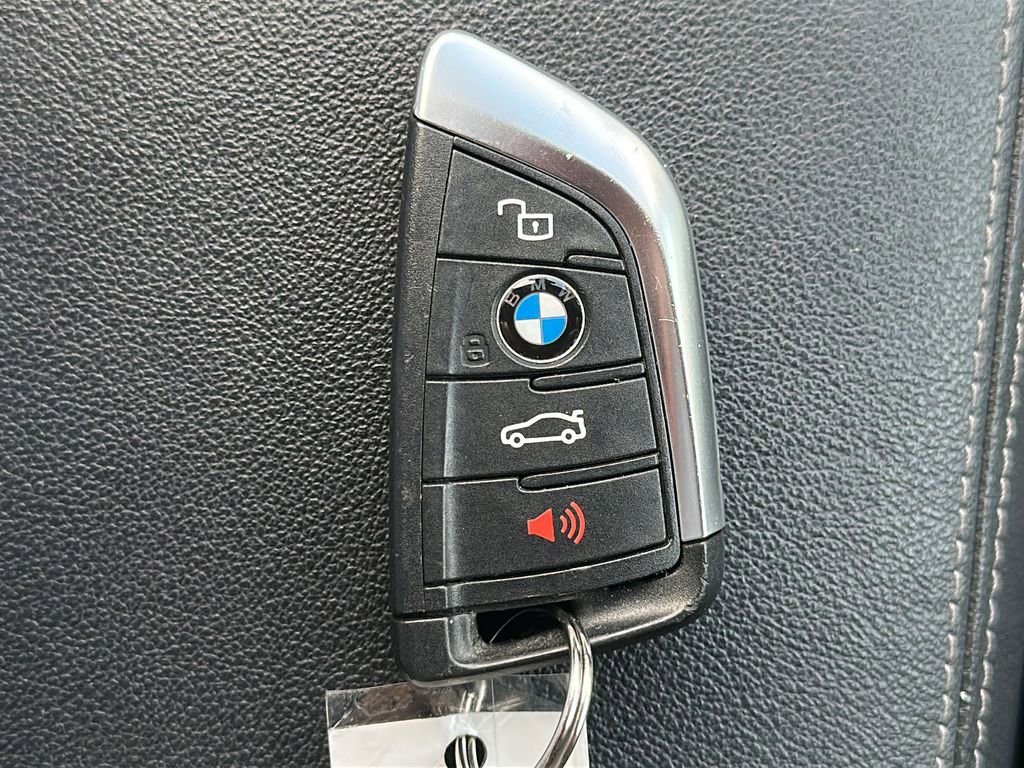 Used 2021 BMW 330i xDrive Sedan w/ Premium Package AWD/4WD image 28