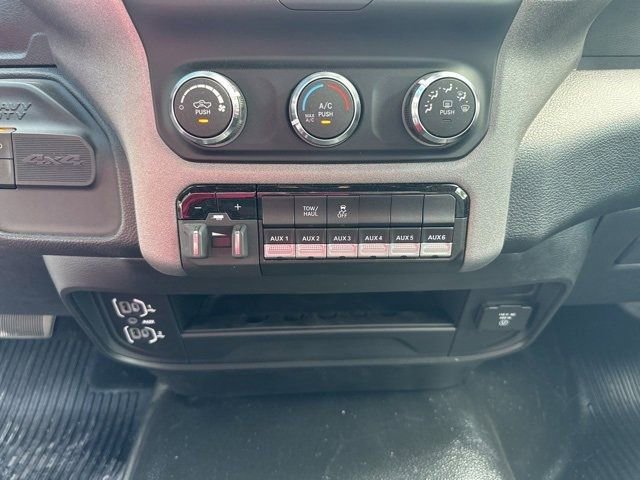 New 2024 RAM 3500 Tradesman image 18