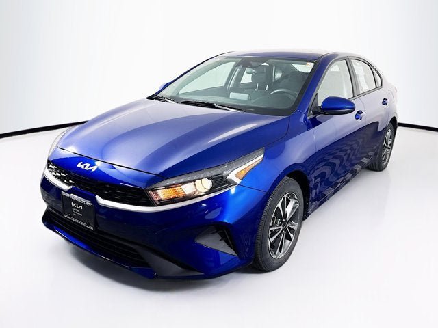 Certified 2023 Kia Forte LXS FWD image 1