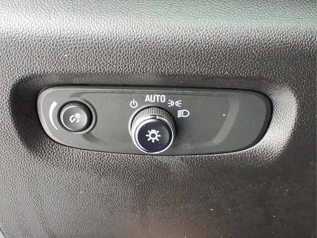 Used 2023 Chevrolet Traverse LT w/ LPO, Floor Liner Package image 17