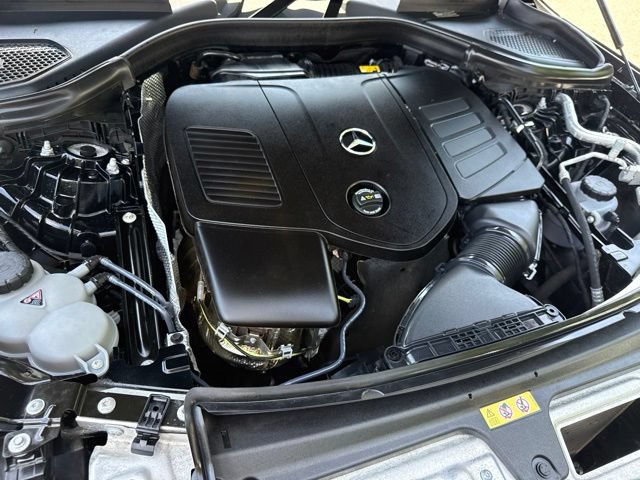 Used 2024 Mercedes-Benz GLC 300 4MATIC image 29