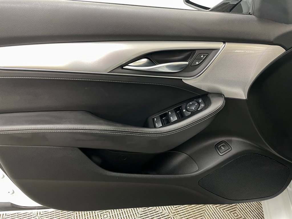 Used 2023 Cadillac CT5 Luxury w/ Sun And Sound Package image 25