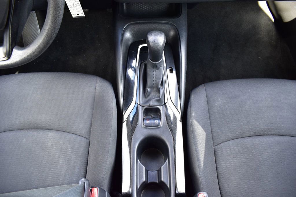 Used 2021 Toyota Corolla LE image 28