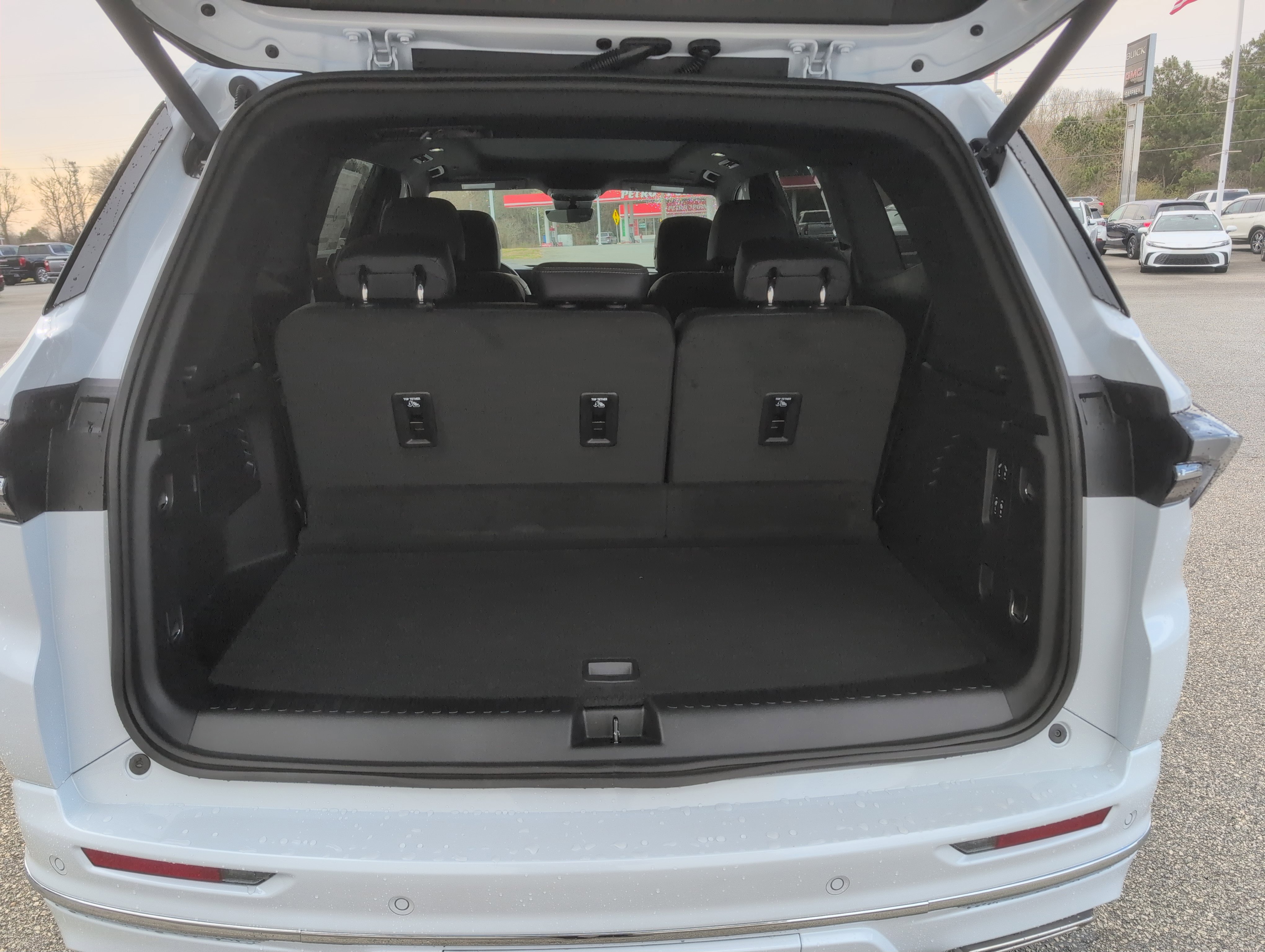New 2026 Buick Enclave Avenir w/ Super Cruise Package image 6