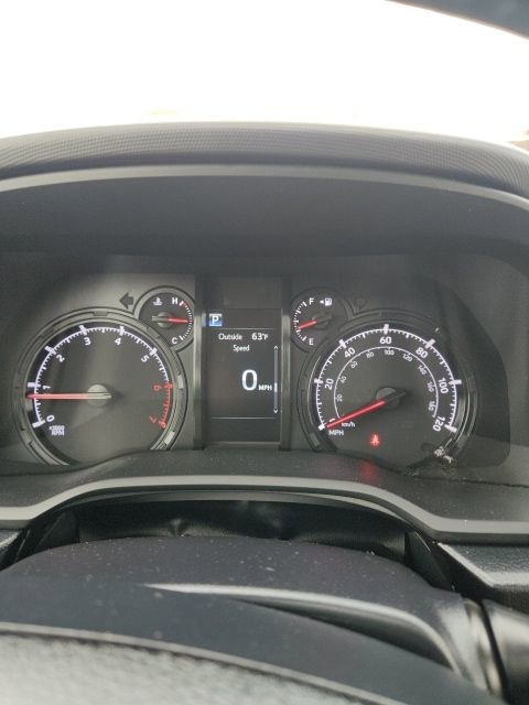 Used 2022 Toyota 4Runner SR5 Premium image 11