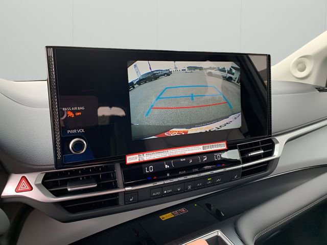New 2025 Toyota Sienna XLE image 21