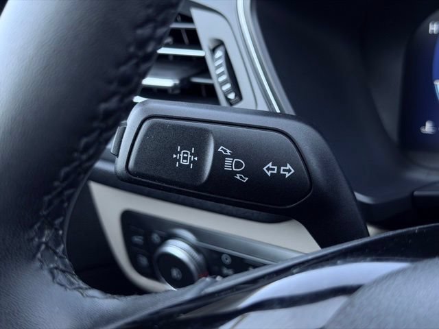 Used 2022 Ford Escape Titanium AWD/4WD image 28