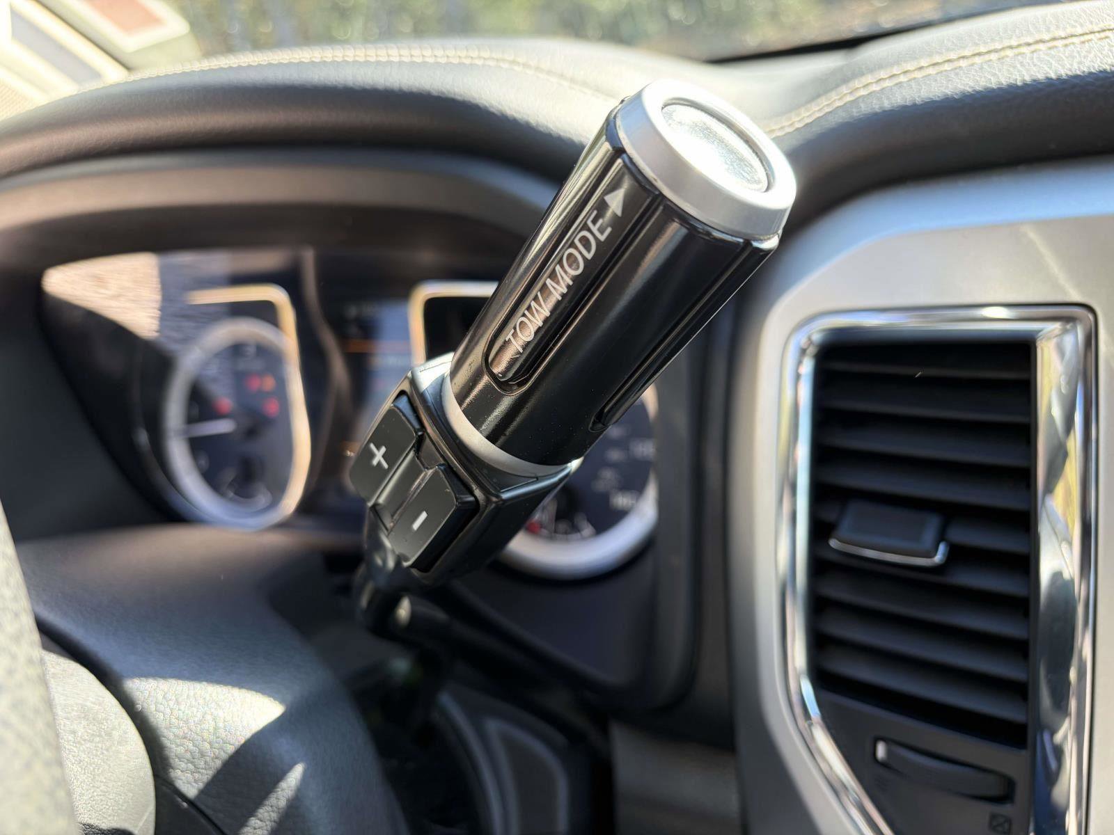 Used 2019 Nissan Titan PRO-4X w/ Pro-4x Convenience Package image 18