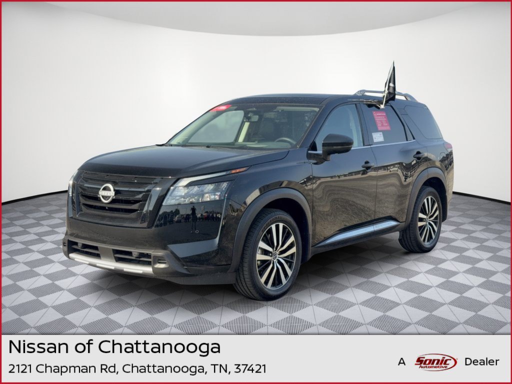 Certified 2025 Nissan Pathfinder Platinum w/ Black Appearance Package
