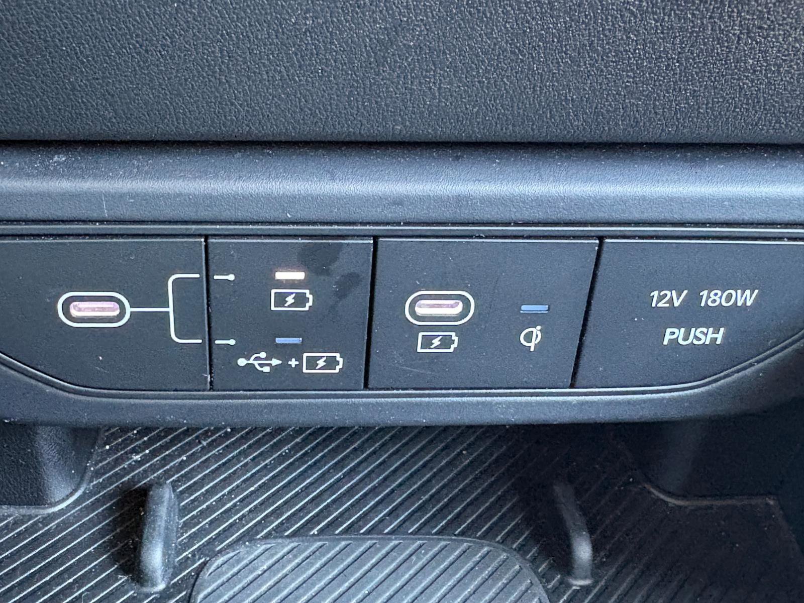 Used 2025 Kia K4 EX image 26