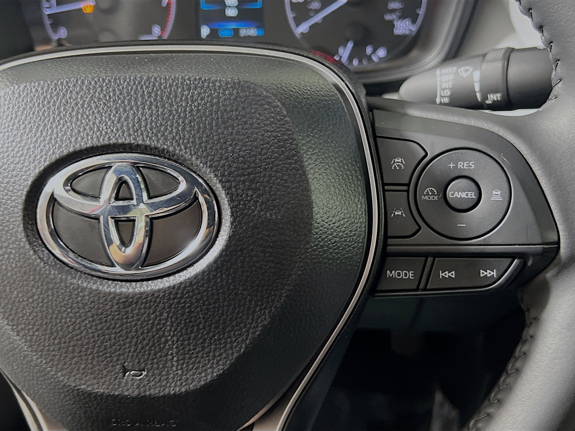 Used 2025 Toyota Corolla SE image 20