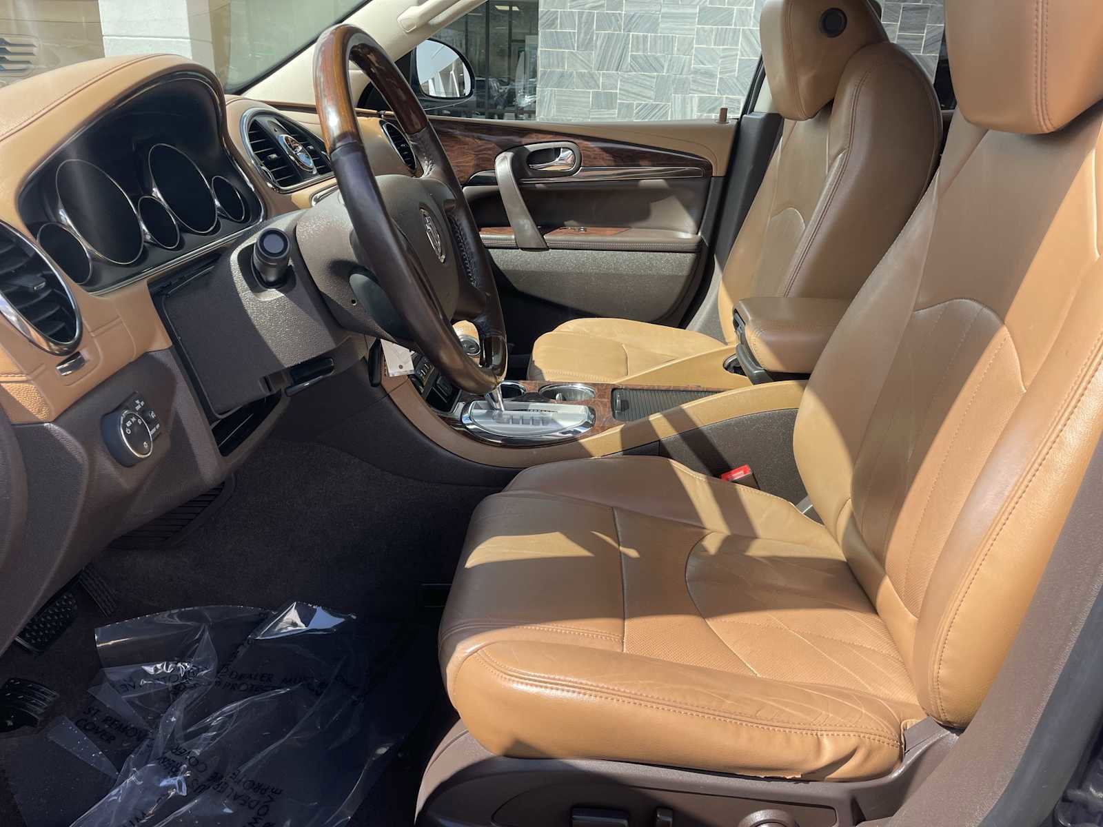 Used 2015 Buick Enclave Leather image 10