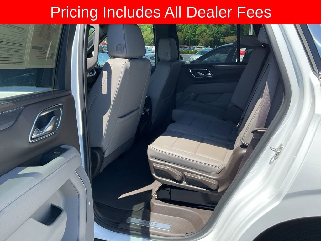Used 2024 GMC Yukon SLT RWD image 24