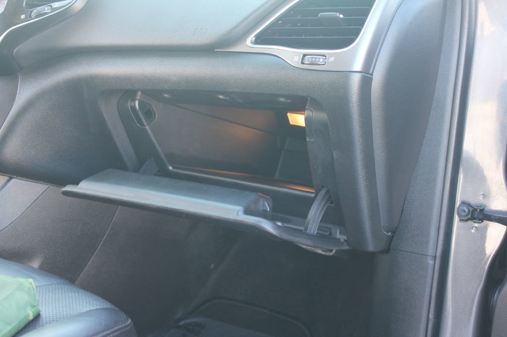 Used 2019 Jeep Cherokee Limited image 34