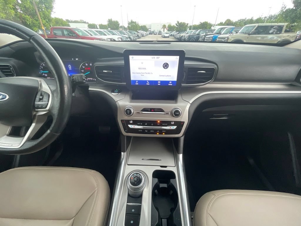 Used 2021 Ford Explorer XLT w/ Equipment Group 202A RWD image 11