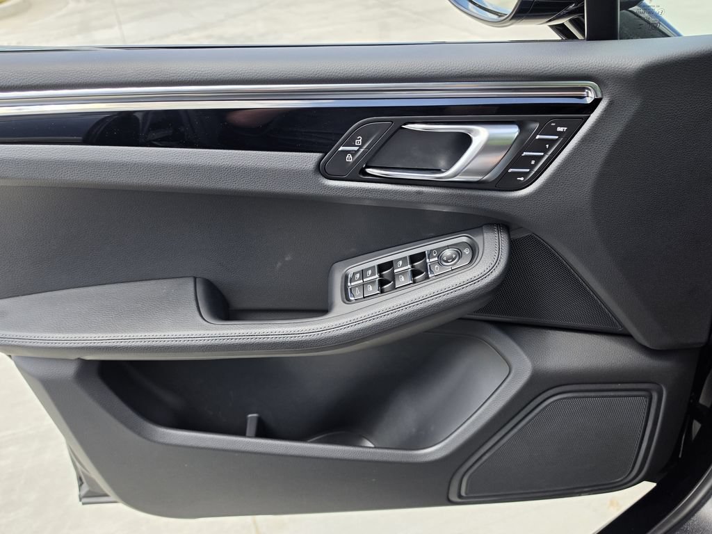 New 2026 Porsche Macan S AWD/4WD image 17