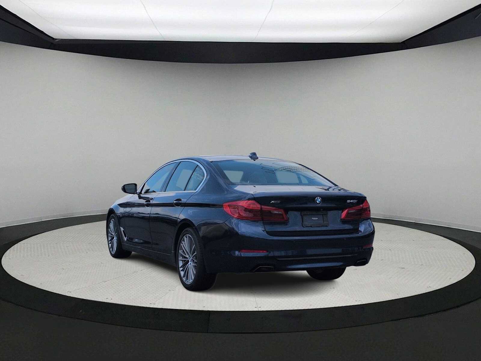 Used 2020 BMW 540i xDrive w/ Premium Package AWD/4WD image 6