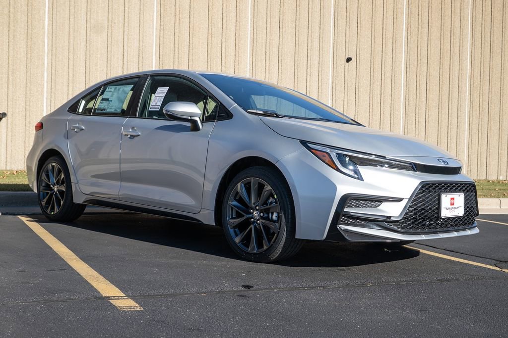 New 2026 Toyota Corolla SE w/ SE Package image 2