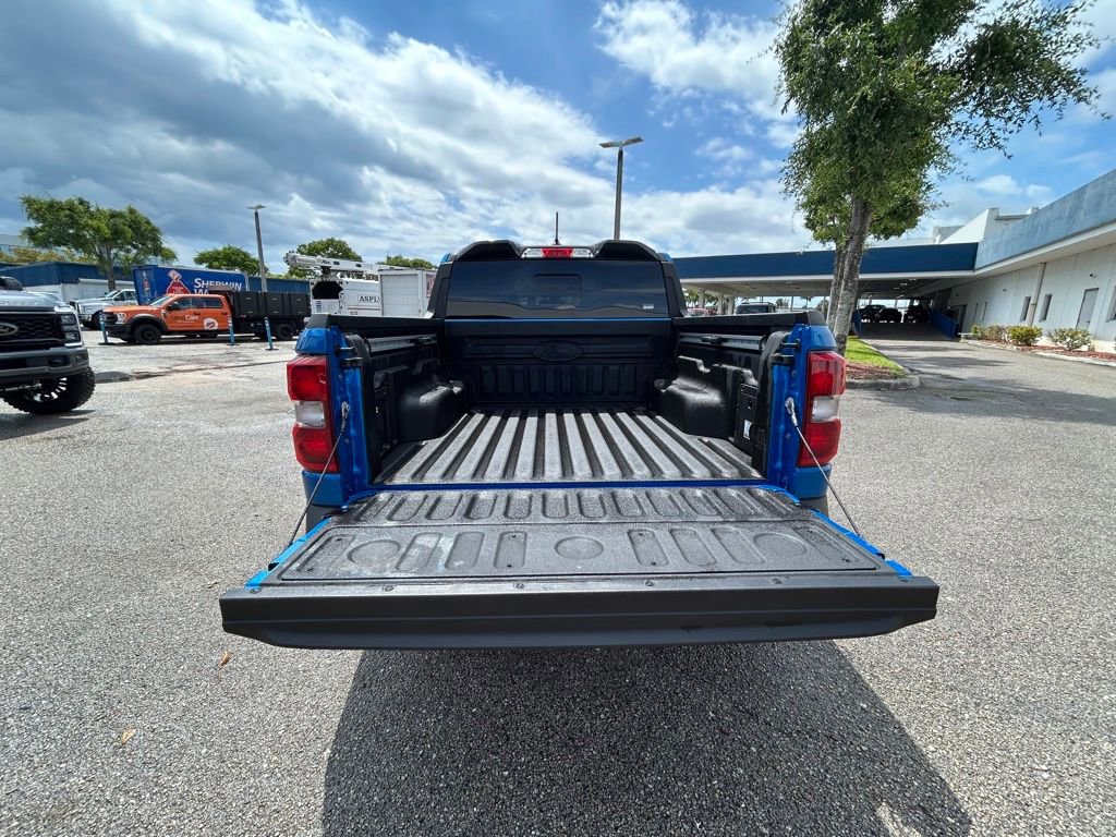 Used 2025 Ford Maverick Lariat w/ Black Appearance Package AWD/4WD image 31