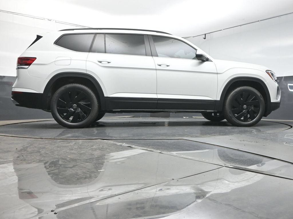 New 2026 Volkswagen Atlas SE FWD image 40