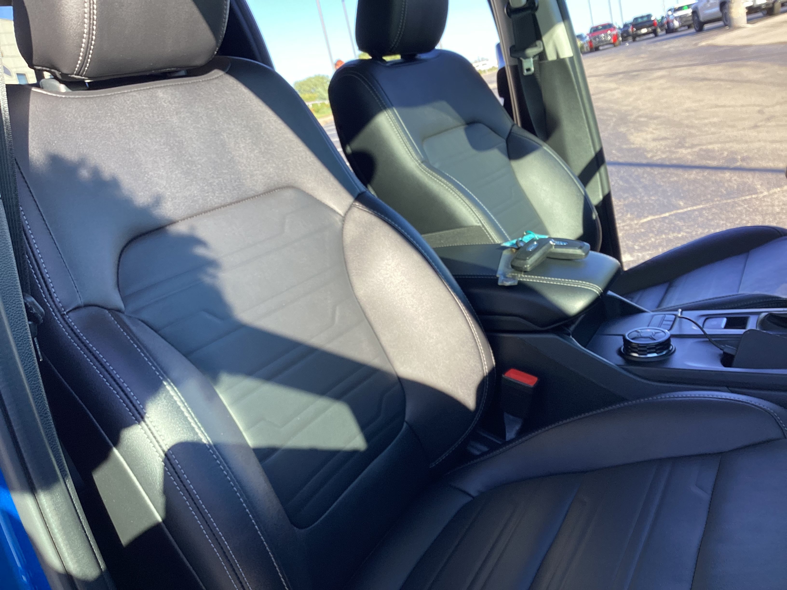 Used 2025 Ford Ranger Lariat w/ FX4 Off-Road Package AWD/4WD image 20