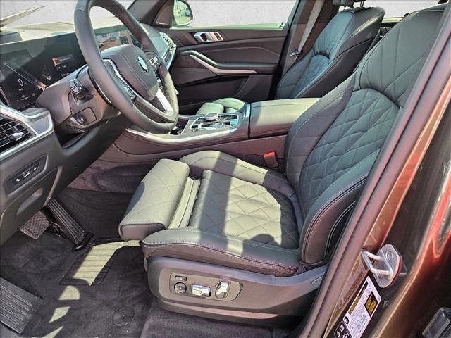 Used 2026 BMW X5 xDrive40i w/ Climate Comfort Package image 16