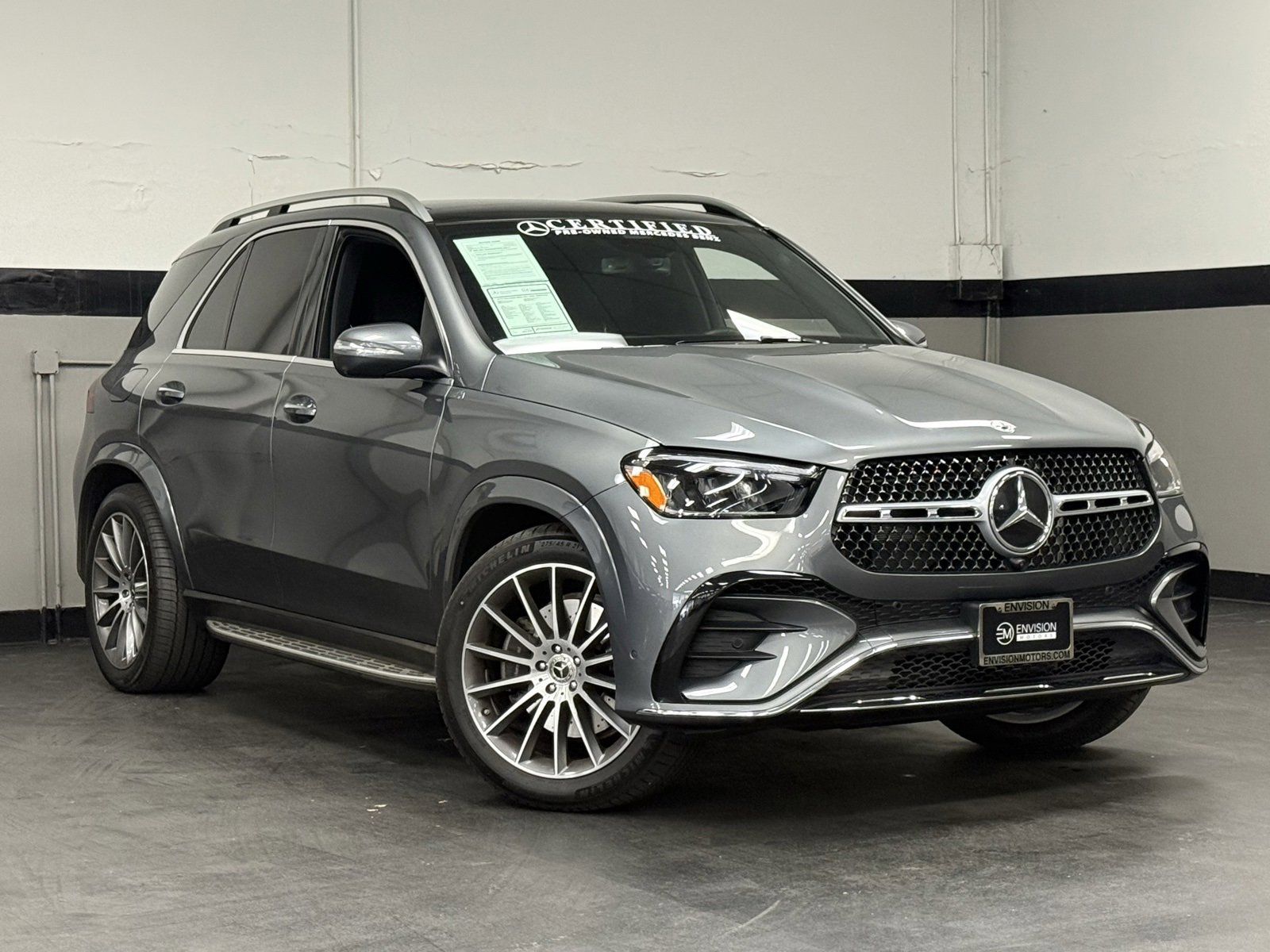 Used 2025 Mercedes-Benz GLE 450e GLE 450e image 2